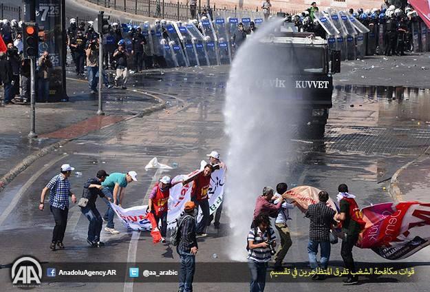 بالفيديو..الشرطة التركية تقتحم ميدان تقسيم وتنجح بفض الإعتصام