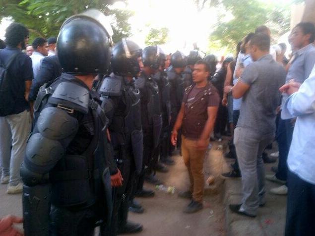 بالفيديو. مشادات كلامية بين مؤيدي ومعارضي وزير الثقافة