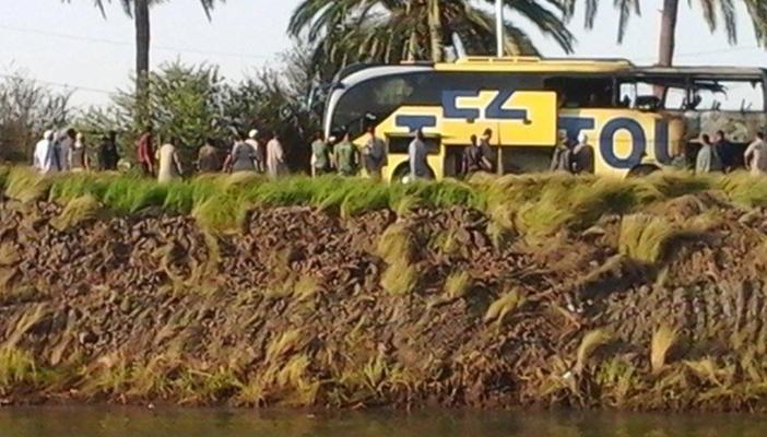 بالفيديو.. أولى لقطات حريق الأتوبيس السياحي بقنا