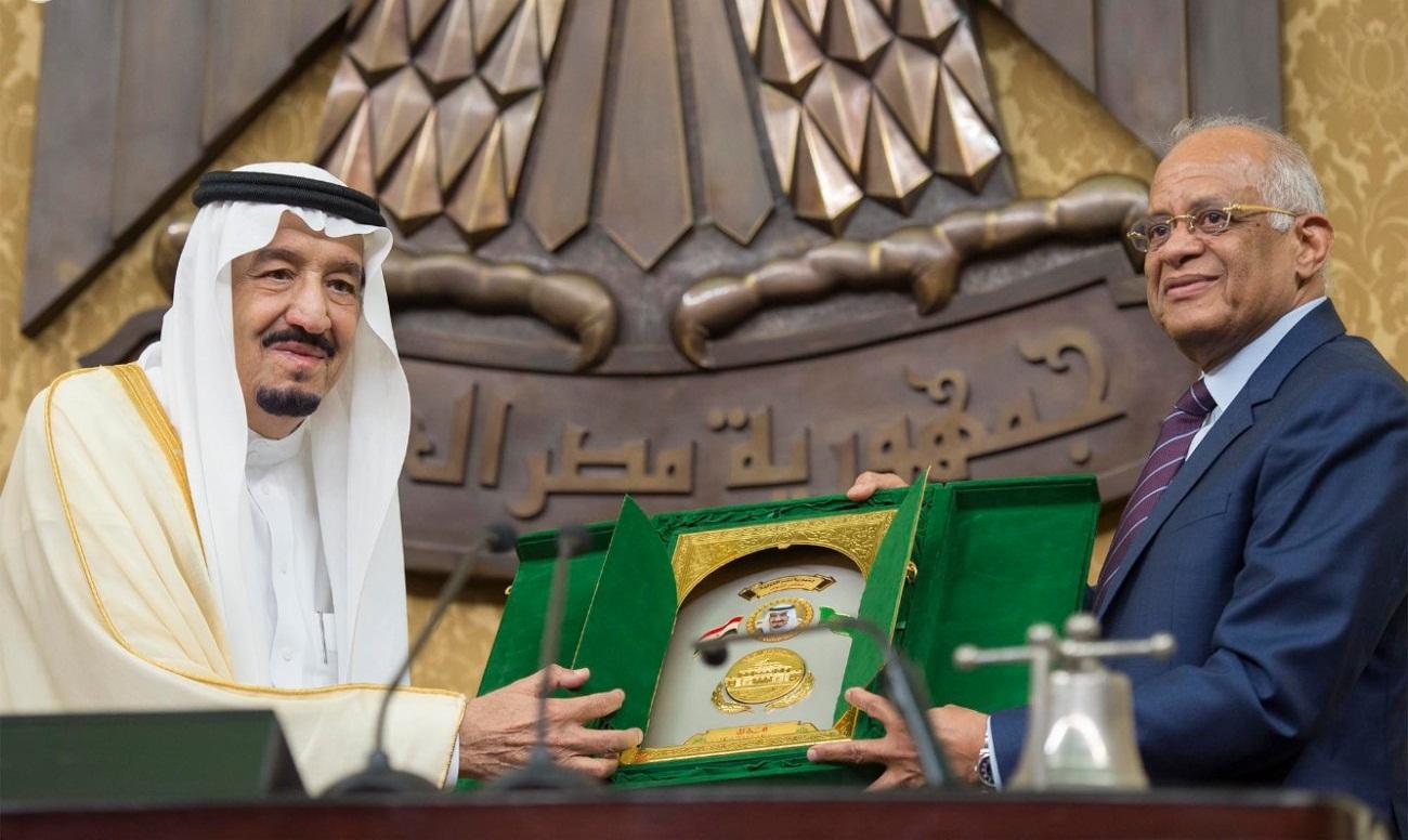 تهديدات ونقل قيادات عسكرية..هل تتدخل المخابرات لـ«سعودة تيران وصنافير»