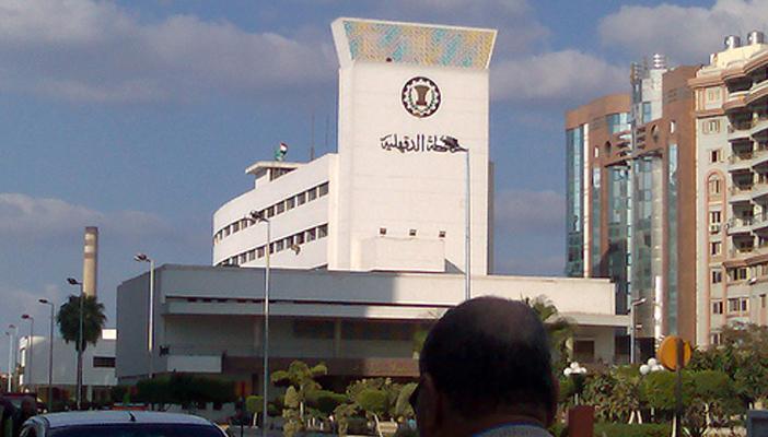 محافظ الدقهلية: “لدينا 40 قرية حالتها تصعب على الكافر”