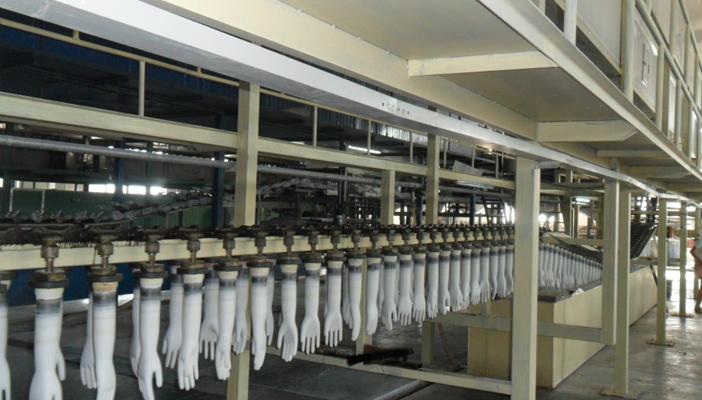 “الحمبولي”: توقف 150 مصنعًا بقطاع الصناعات الطبية عن العمل من أصل 250