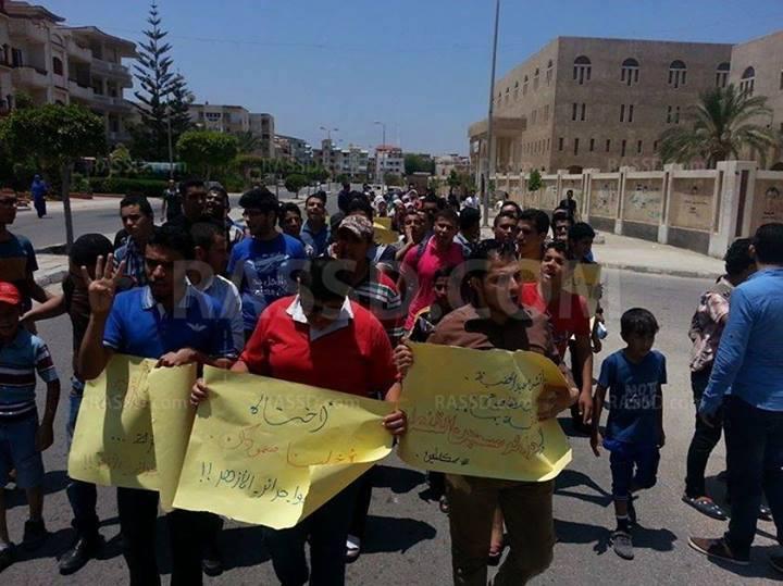 صور | مسيرة رافضة للانقلاب لطلاب الأزهر بدمياط الجديدة