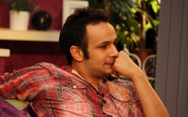 محمد عطية: إتشطروا علي إعلانات النصب الوطني اللي بتلهي الناس عن الفساد