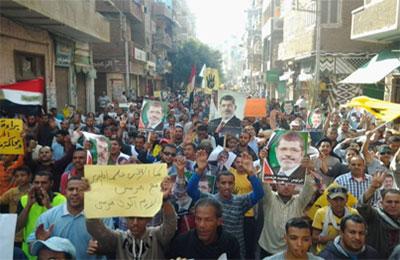 مسيرة حاشدة بدلجا بالمنيا تنديدًا بتنصيب قائد الانقلاب