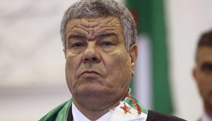 قائد الجيش الجزائري يرفض الانقلاب على بوتفليقة