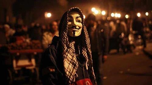 متظاهرون يقتحمون مترو”السادات”ويغلقون شبابيك التذاكر