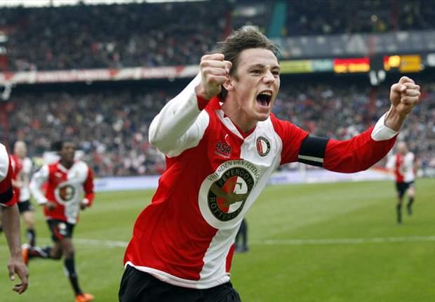 مدافع هولندا يعزز تقدم فريقه بهدف ثالث أمام اسبانيا