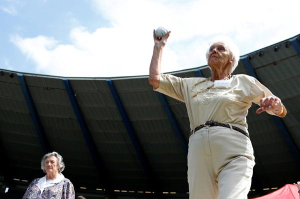 بالصور.. بروكسل تطلق أول «أولمبياد للمسنين»