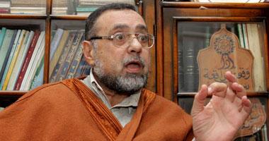 مجدي حسين: هناك من يخطط في الظلام لضرب الشرعية