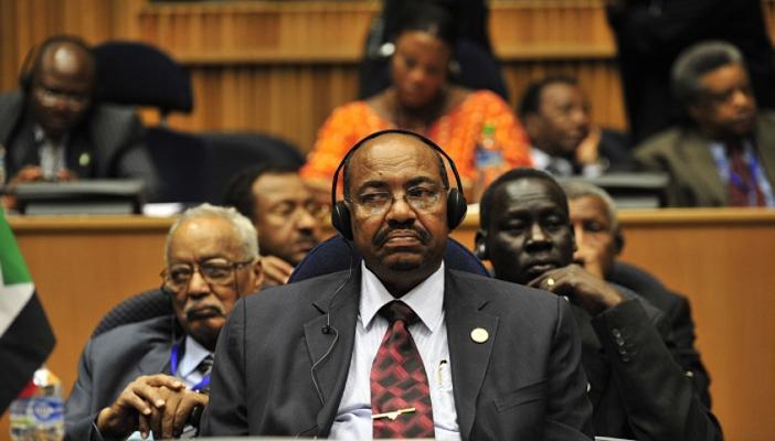 أزمة البشير وتفجير الكرنك ومدرب الأهلي الجديد أبرز عناوين صحف الإثنين