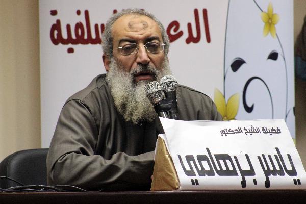 عضو بمجمع البحوث: “برهامي لا يفقه شيئا في الدين”