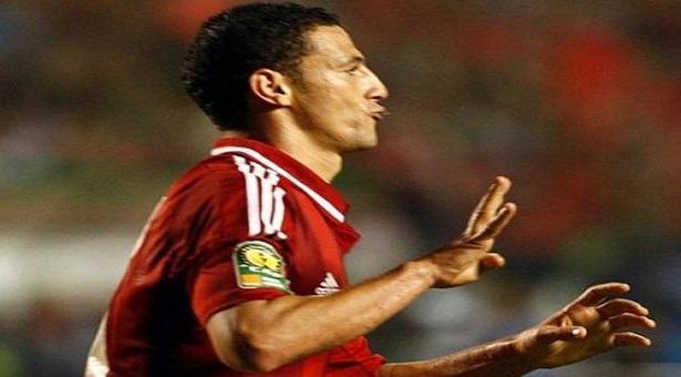 الأهلي يستعيد “عبد الظاهر” بعد طرده بسبب “رابعة”