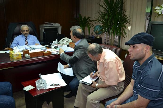 وزير الثقافة يبحث شكاوي العاملين ويطالب بالتحقيق فيها