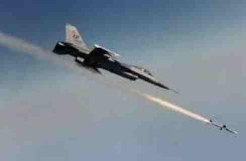 4 غارات جوية صهيونية على مخازن أسلحة بقطاع غزة