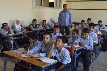 3مدارس بأسيوط تمثل مصر في مشروع علي مستوي العالم العربي