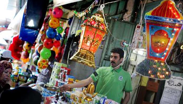 بالصور.. استعدادات مسلمي العرب والعالم لاستقبال شهر رمضان