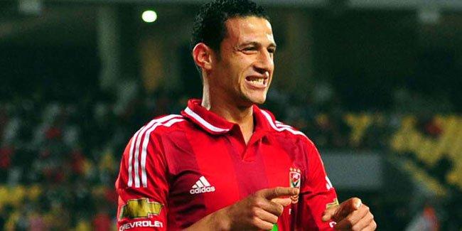 بالفيديو.. رأسية أحمد عبد الظاهر تهدي الهدف الأول للأهلي في المقاصة