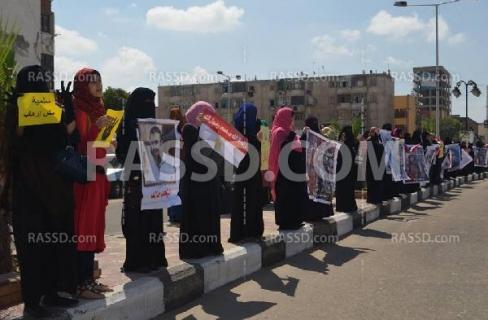 سلسلة لنساء ضد الانقلاب ببورسعيد للإفراج عن المعتقلين