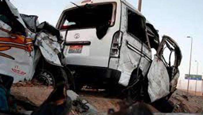 مصرع 4 وإصابة 7 آخرين في حادث تصادم على طريق الصالحية