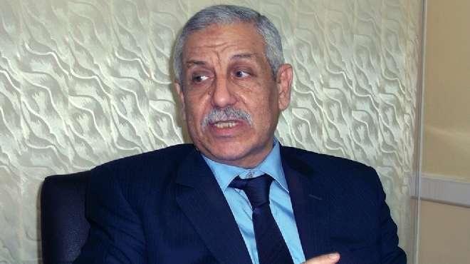 المئات من أبناء الأقصر يتجمعون لتأييد المحافظ الجديد