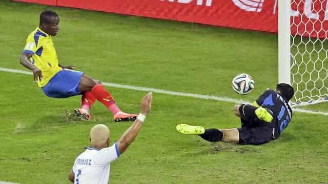 بفوز متواضع على هندوراس.. إكوادور تؤجل تأهل فرنسا رسميًا