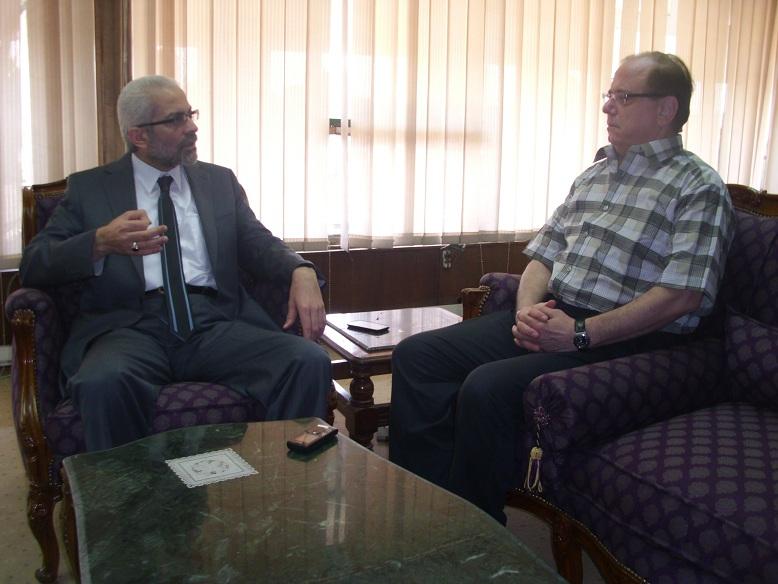 وزير الثقافة يلتقي “العمري” لبحث ترتيبات “القاهرة السينمائي”