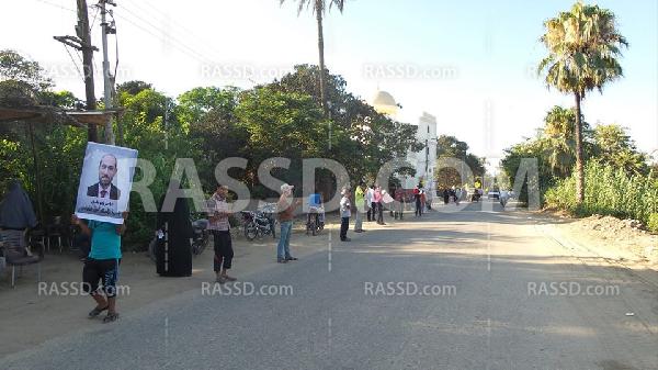 سلسلة بشرية مناهضة للانقلاب في “الشرقية”