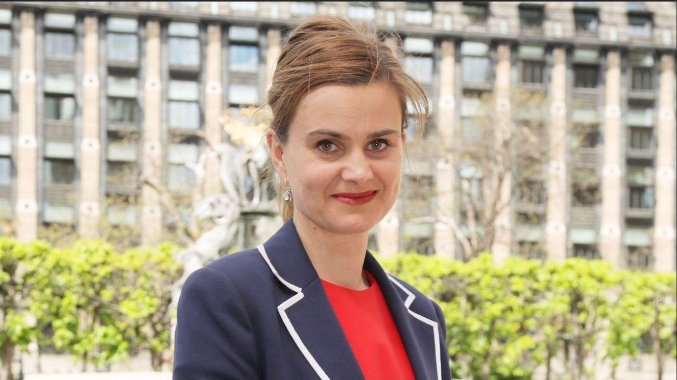 أختي جو وأختهم إسرائيل