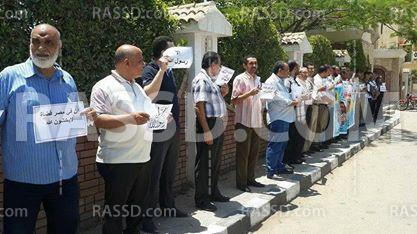 وقفة لأعضاء هيئة التدريس بالمنصورة رفضاً لأحكام العسكر