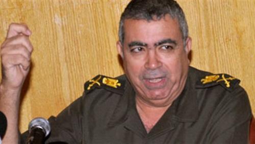 محافظ البحر الأحمر يوفر فرص عمل للشباب