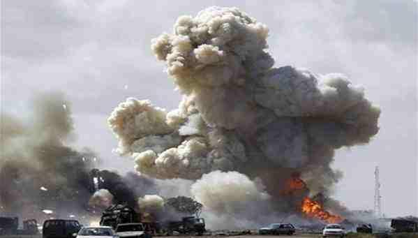 مصرع 4 وإصابة 8 بقصف جوي بالموصل العراقية