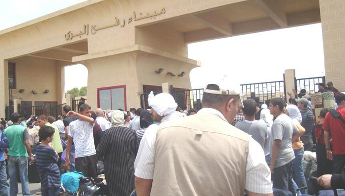 510 عبروا “رفح” في الاتجاهين خلال الثلاثة أيام الماضية