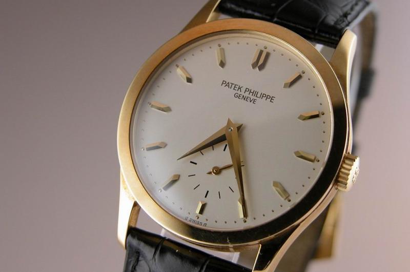 ساعة بنصف مليون في يد «السيسي» تثير الجدل