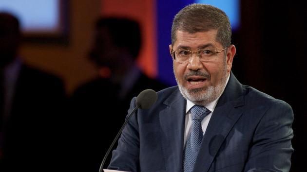 خلال خطابه للمصريين..مرسي: أقف أمامكم كمواطن