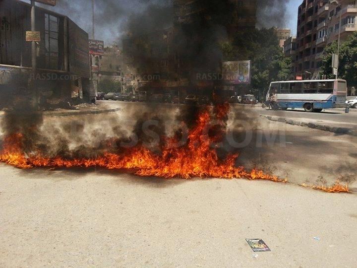 ثوار المهندسين يقطعون شارع “جامعة الدول” لوقف اعتداء الداخلية