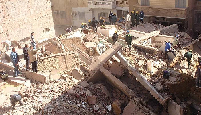 انهيار عقار من 3 طوابق في السبتية بسبب الهزة الأرضية