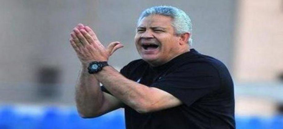 حلمي يوافق على العودة للزمالك بعد بوكيه ورد من مشجع زمالكاوي