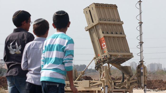 إسرائيل تضع “القبة الحديدية” في حيفا