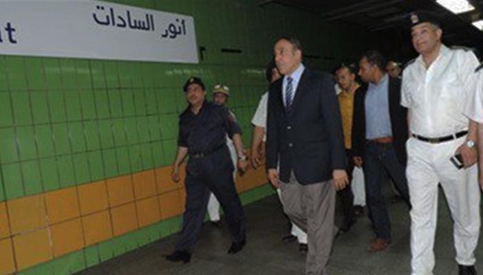 بعد إغلاق محطة السادات.. نشطاء يسخرون: هي المحطة ملهاش أهل يسألوا عنها