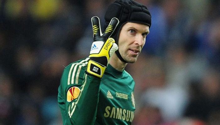 تشيك: انضمامي إلي “أرسنال” يلائم طموحي