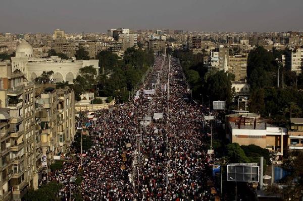 المنصة الرئيسية بالاتحادية تعلن الاعتصام المفتوح