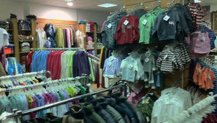 “الركود” يجتاح أسواق ملابس كفر الشيخ مع قدوم العيد