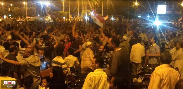 “رصد”.. وسط الحشود المؤيدة للشرعية بميدان النهضة