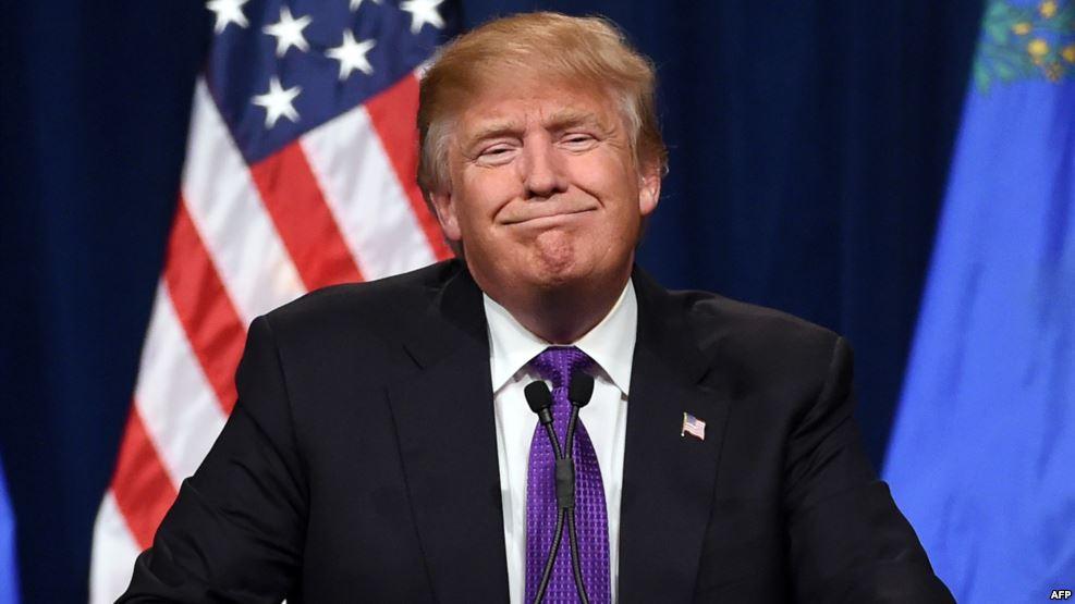 ربطتهما به علاقات أثناء الانتخابات..صحفيان يشككان في صحة ترامب العقلية