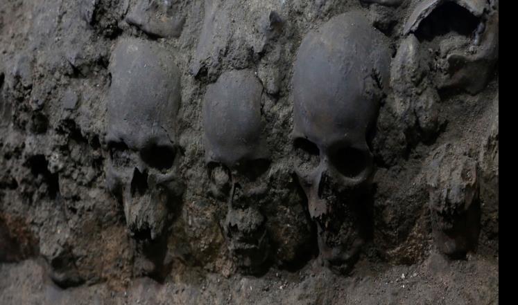 بالصور.. اكتشاف برج من الجماجم البشرية في المكسيك