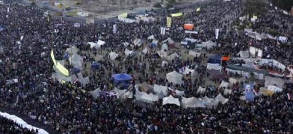 مراسل سي إن إن:متظاهرو” التحرير”فرحوا ببيان القوات المسلحة