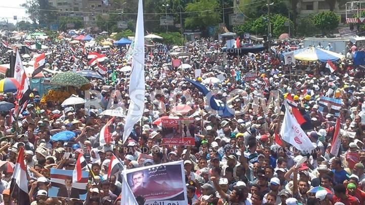 متظاهري”رابعة” في مسيرات تجوب شوارع مدينة نصر