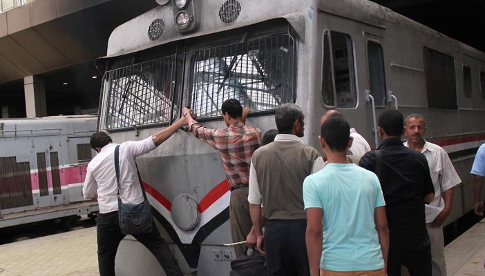 بعد رفع اسعار التذاكر..أهالي قنا: زيارة الاسرة للقاهرة محتاجة مرتب شهر