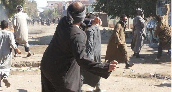 كاتب أمريكي: واشنطن شجعت”الجيش”على قتل المتظاهرين